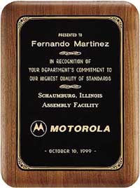 Solid American Walnut Plaque with Black Brass Plate [TD1612]